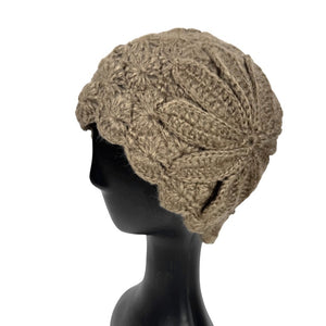 Hand knitted beanie flower (ht320240)
