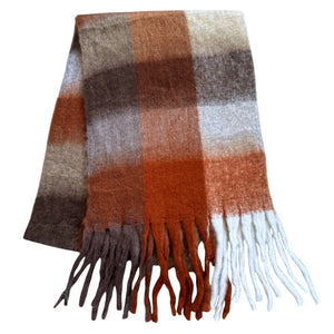 Fluffy check scarf