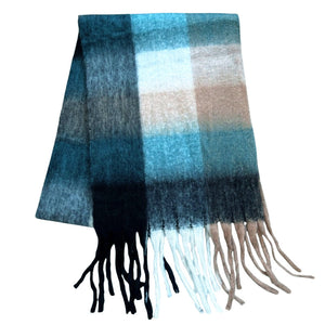 Fluffy check scarf
