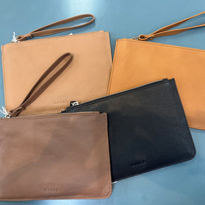 LEATHER CLUTCH (FITS MINI IPAD)