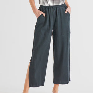 Betty basics dublin cropped pant top
